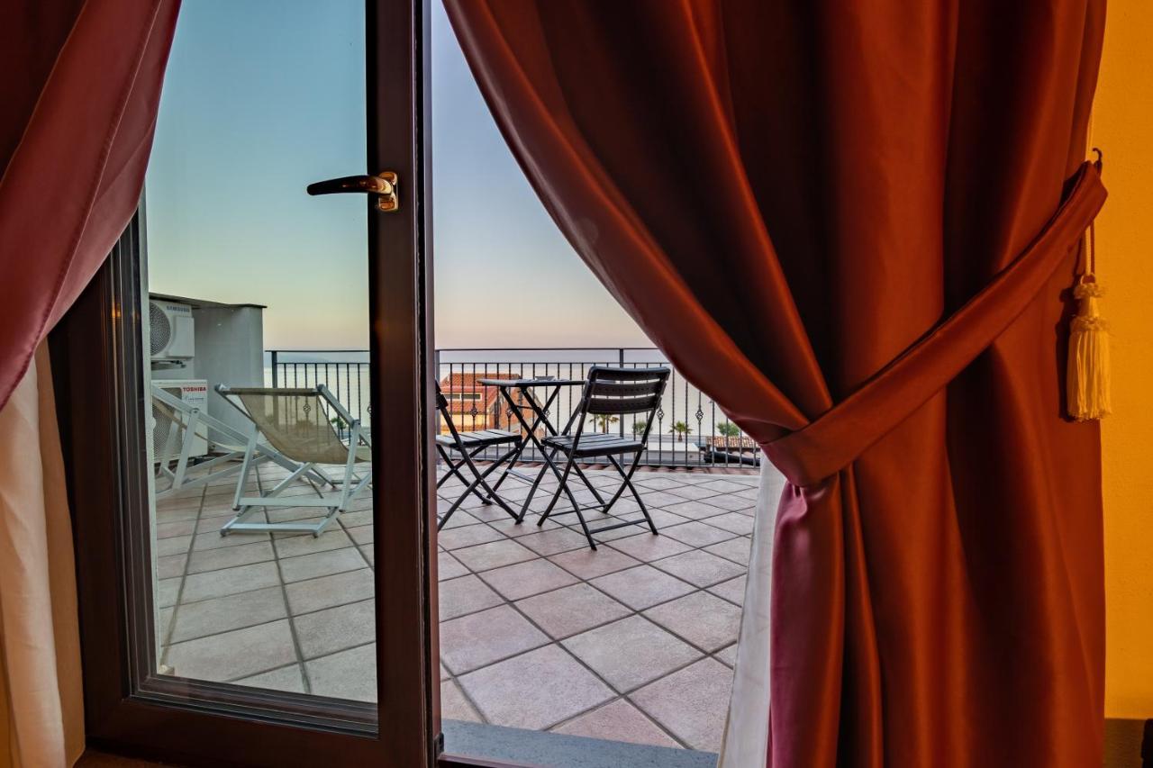 B&B Ottocento Sul Mare Nizza di Sicilia Exteriér fotografie